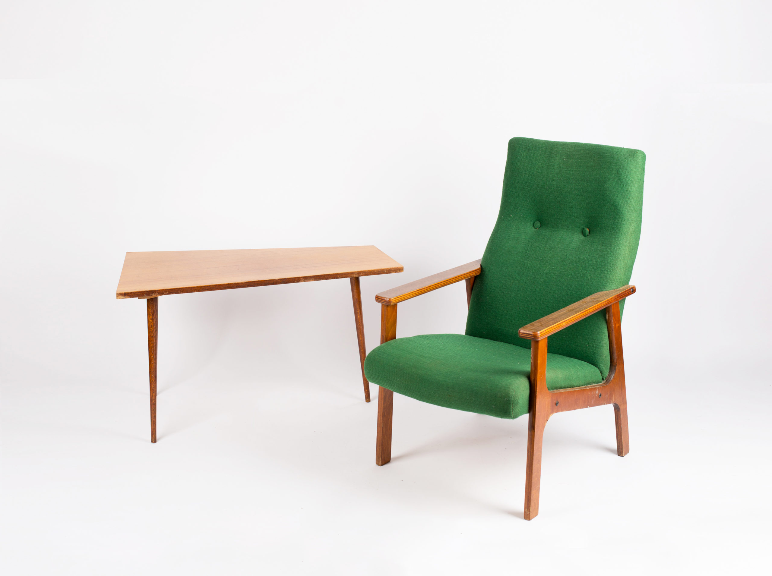 столик кресло 1960 е ДСП массив дерева обивочная ткань Собрание Московского музея дизайна