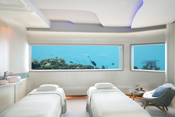 Huvafen Fushi Spa Iconic Underwater Treatment Room 3